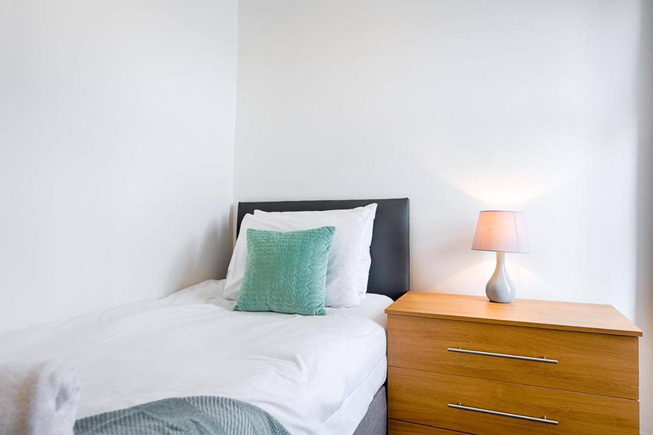 Walk To Swansea Stadium, 3 Rooms, Smart Tv'S Exterior foto